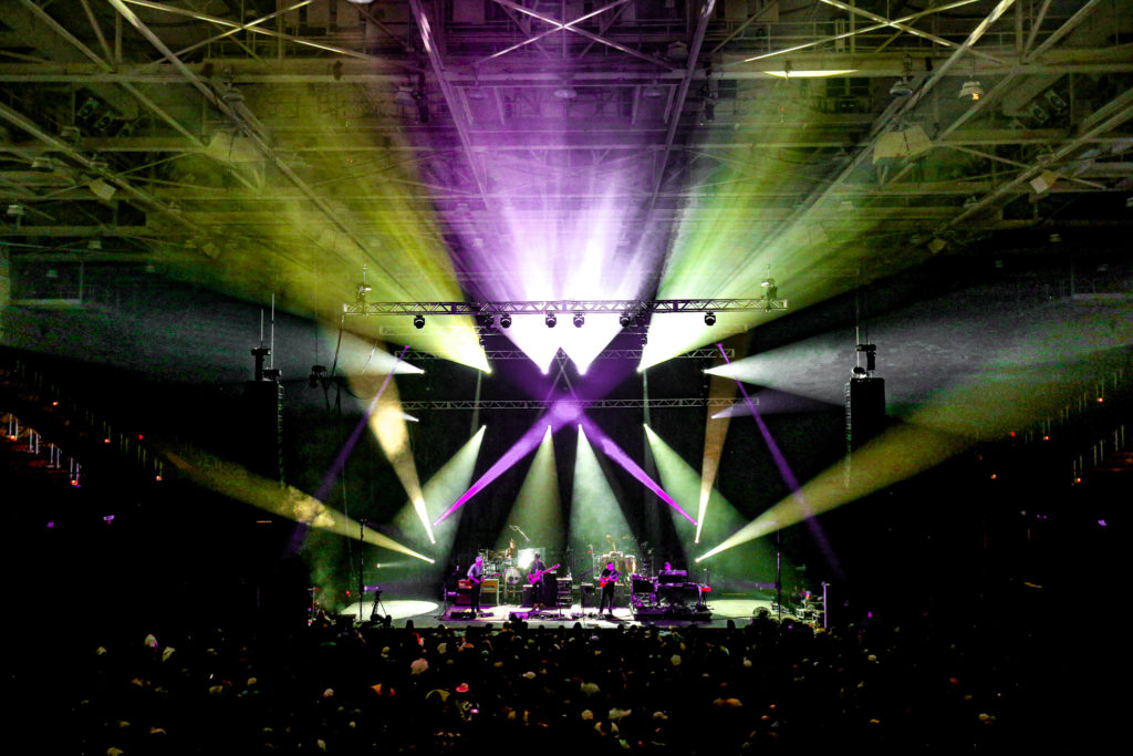 Harrahs Cherokee center concert lighting