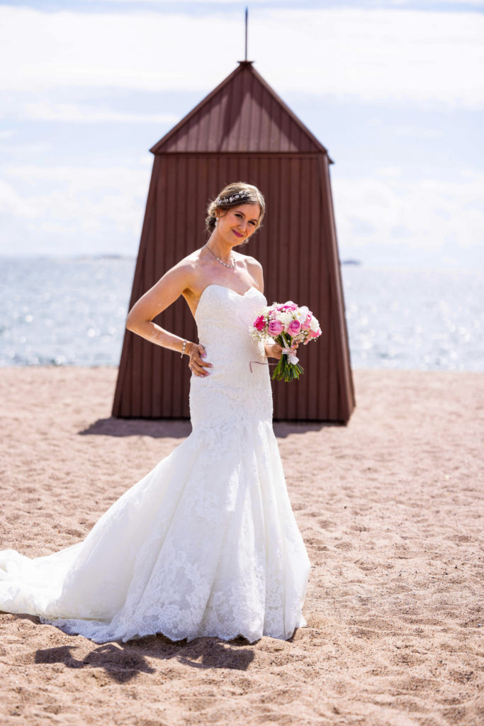 Beach wedding photographers for destinations