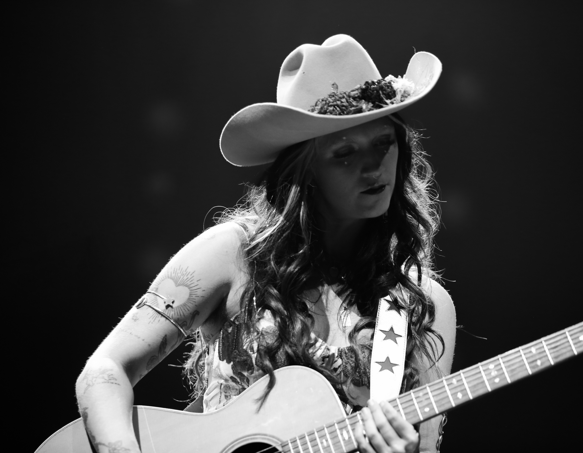 Light Shifter Studios captures country musician Sierra Ferrell at a music venue in Asheville, North Carolina.  