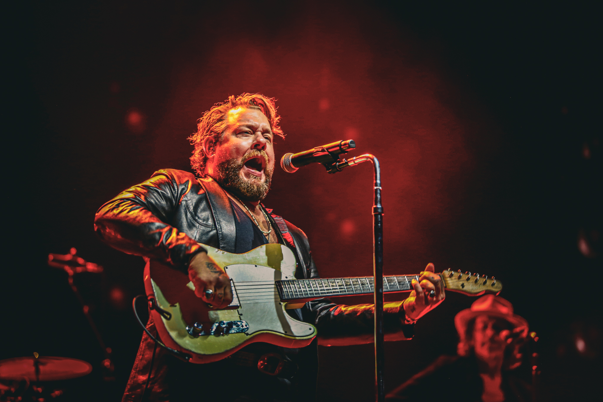 Nathaniel Rateliff and the Nigh Sweats perform a live show in Asheville, NC. (IMAGES)