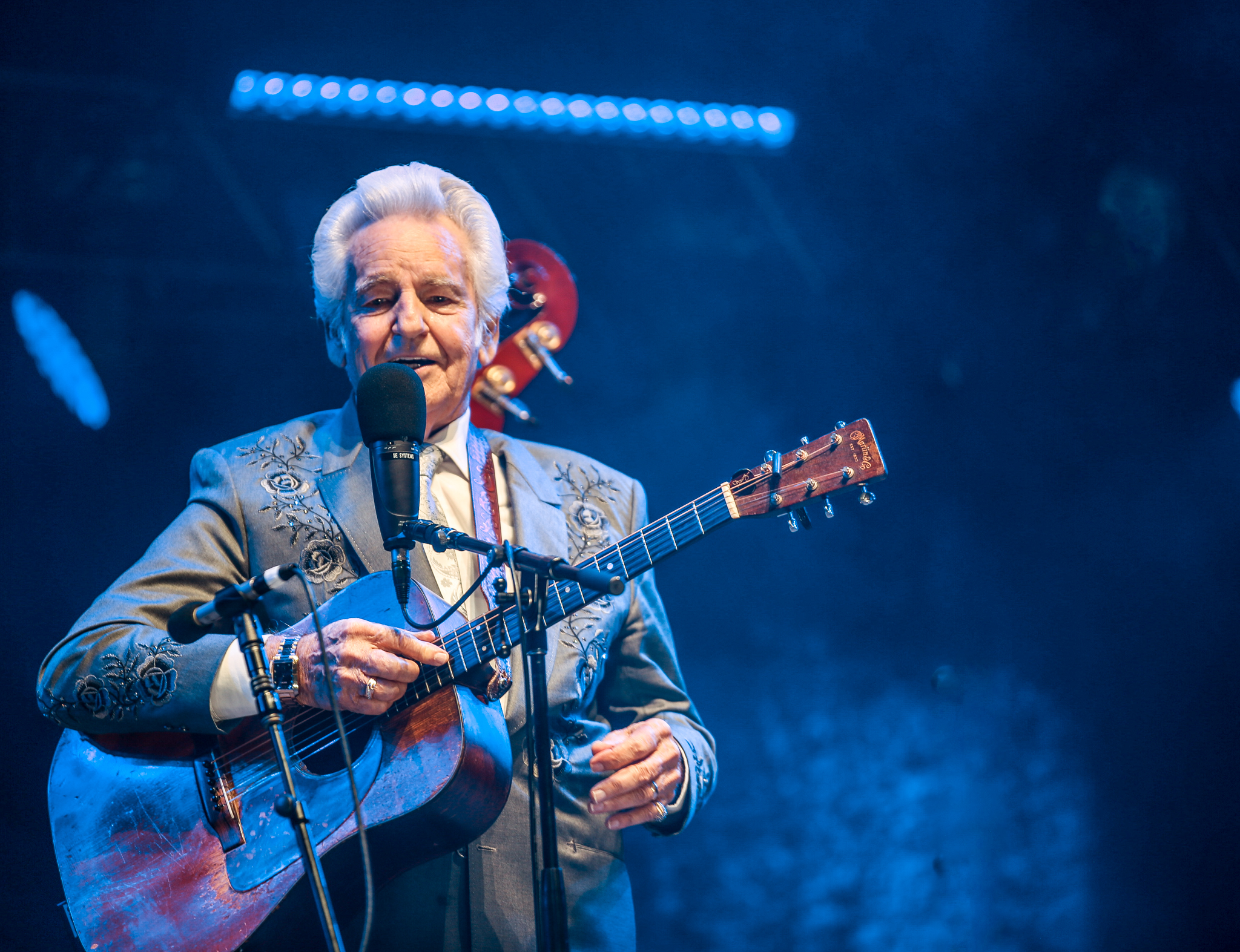 Del McCoury a bluegrass legend is photographed by Light Shifter Studios in North Carolina. 