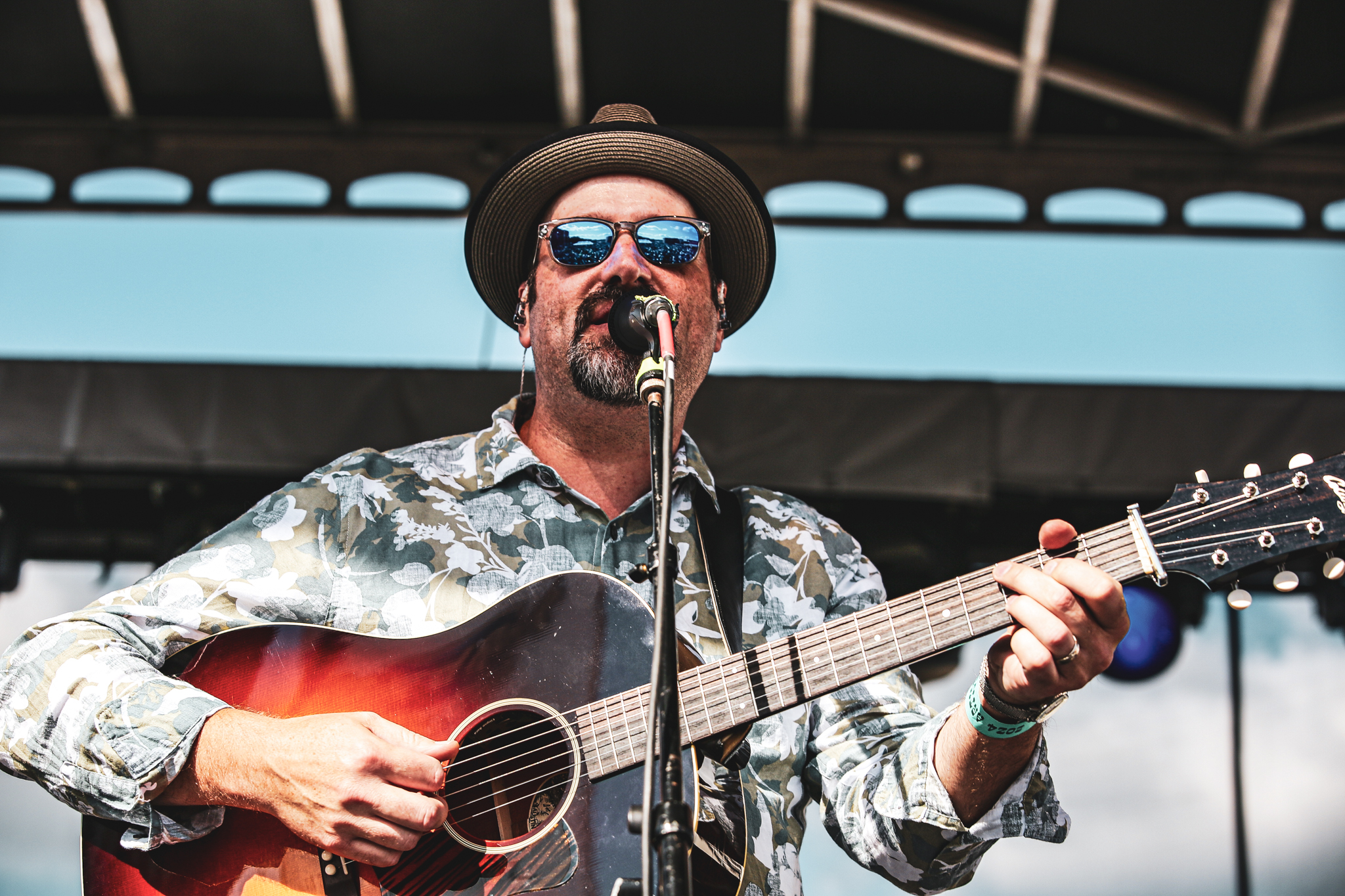 The Sam Bush band is a performer from Tennessee. 